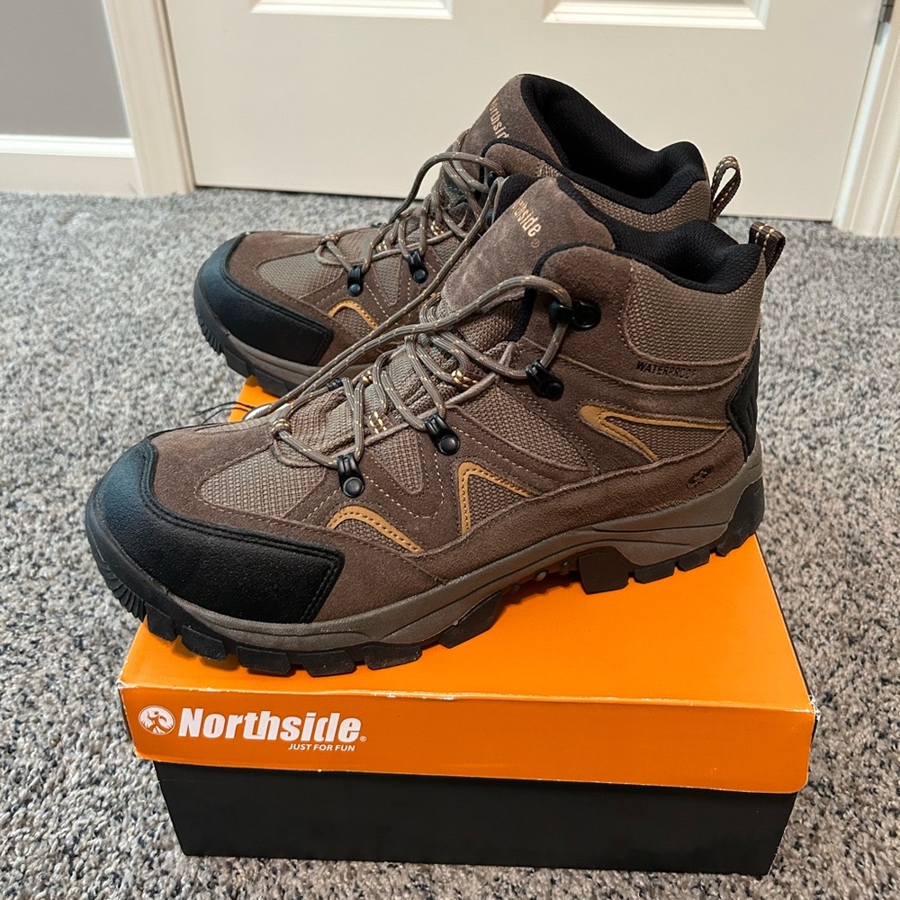 Northside Shohomish Trail Waterproof Boots in Tan Dark Honey- Size 12 Wide!
